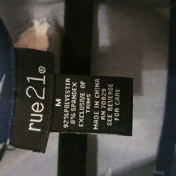 Cold-Shoulder Top - Picture 3 of 3